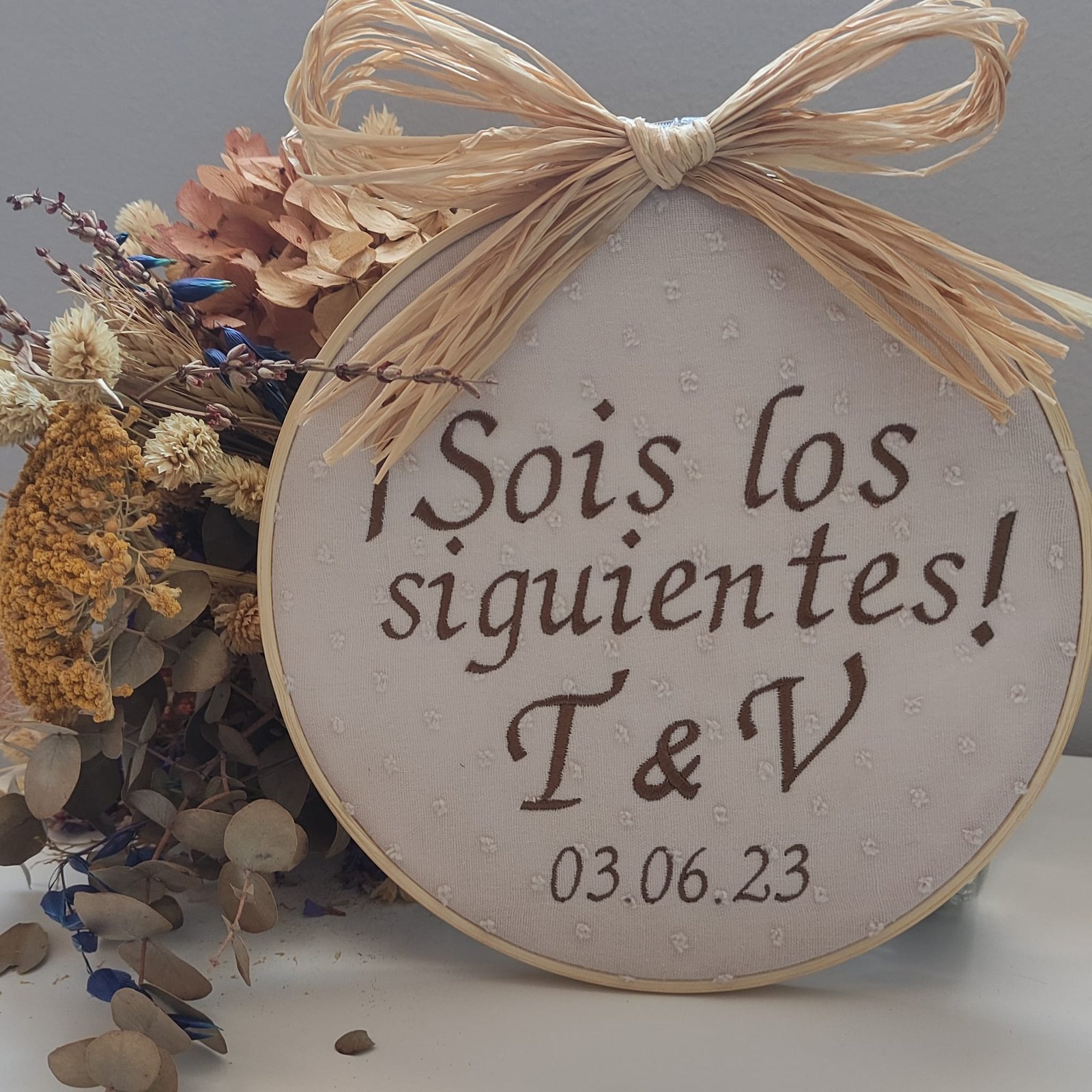Bastidor de 20.5/23 cm ¡Sois los siguientes! (personalizado)