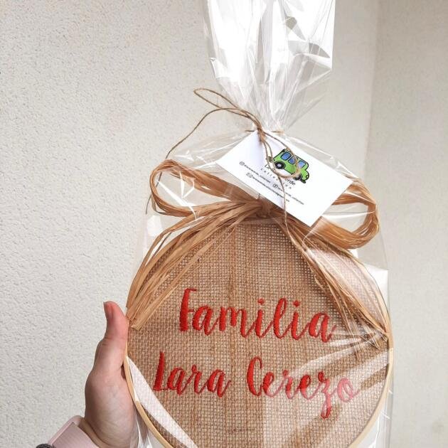 Bastidor de rafia 20cm Familia (personalizado)